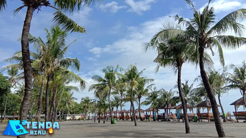 Menikmati Pantai Akkarena dengan 7 Spot Foto Cantik