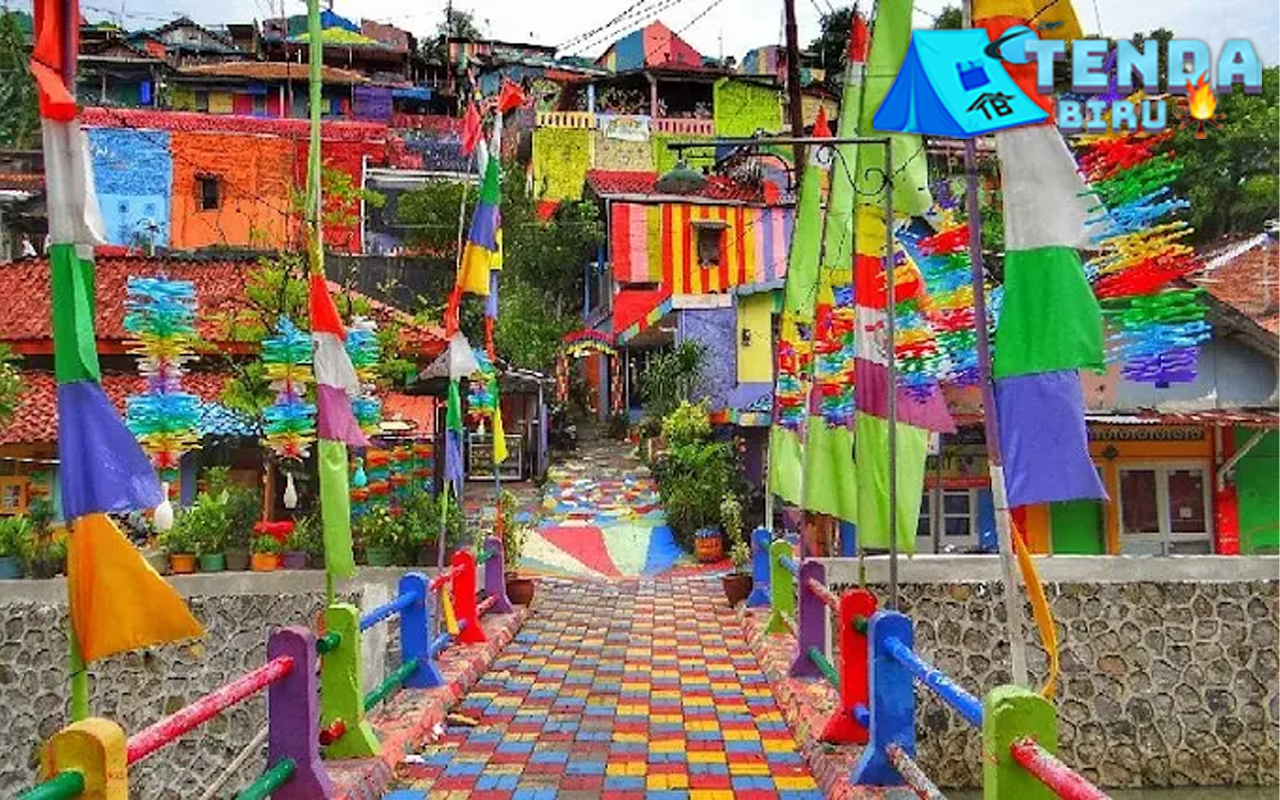 Kampung Pelangi 8 Warna Ceria di dalam Kota Semarang
