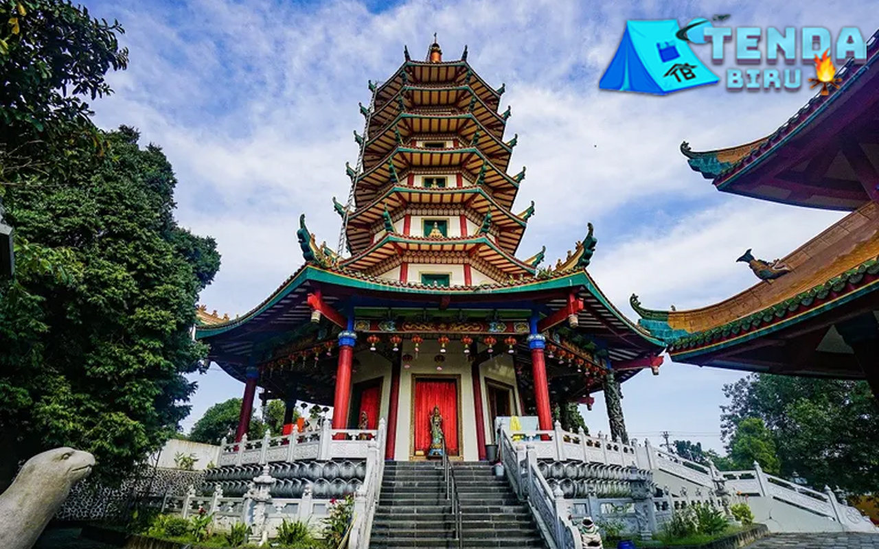 Pagoda Avalokitesvara 5 Aktivitas Cantik yang Bisa Dilakukan 3 Pagoda Avalokitesvara 5 Aktivitas Modern yang Bisa Dilakukan