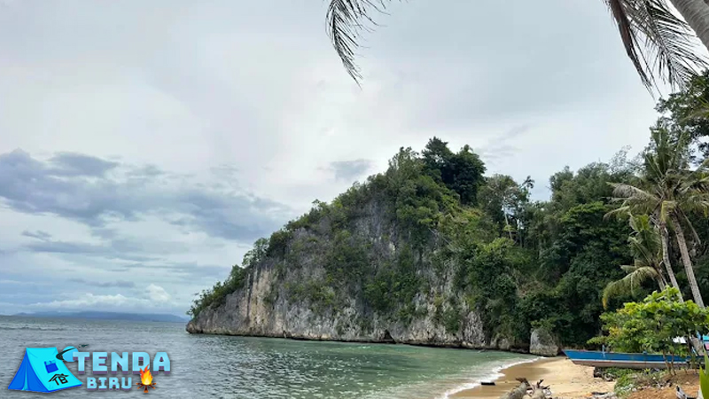 Pantai Yacoba, Destinasi Wajib di Jayapura 2025