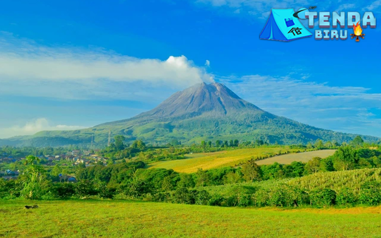 Gunung Karang 10 Wisata Banten yang Menawan