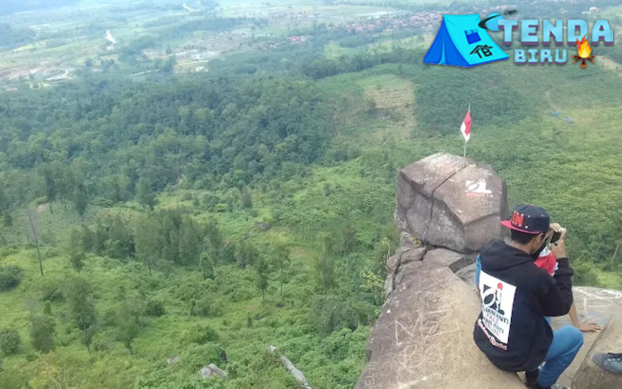 Bukit Gua Lawa 1 Spot Wisata Alam yang Menantang