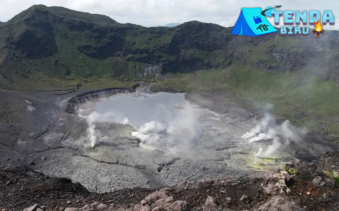 Gunung Kaba 10 Lukisan Aktif di Atas Awan