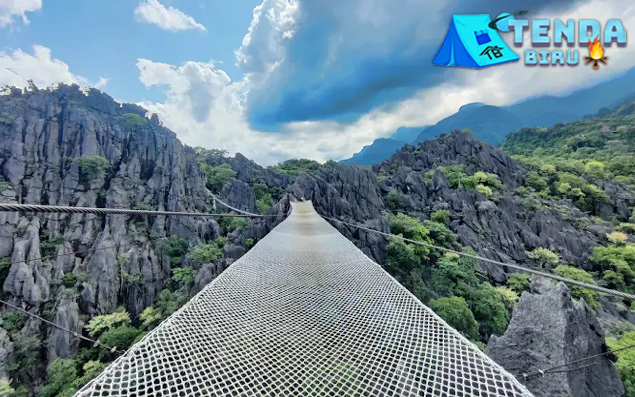 The Rock ViewPoint 4 Wisata Alam Penuh Adrenalin