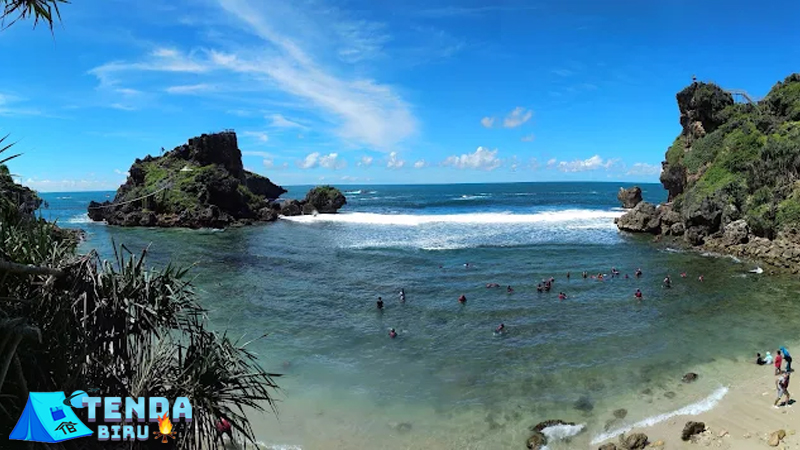 Pantai Nglambor, 6 Tempat Snorkeling Asyik di Jogja