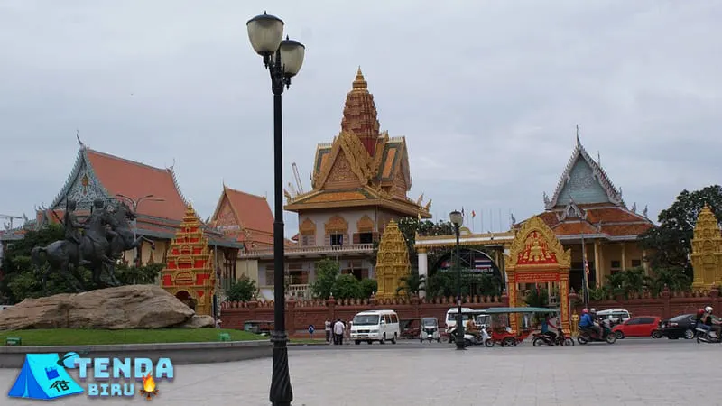 Wat Ounalom Jejak Religi di 1 Tepi Sungai Mekong