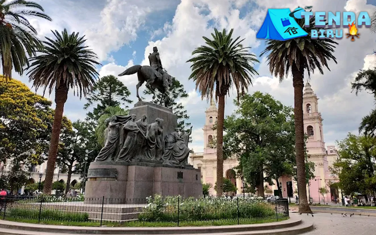 July 9th Square Tempat Terbaik untuk Merasakan Semangat