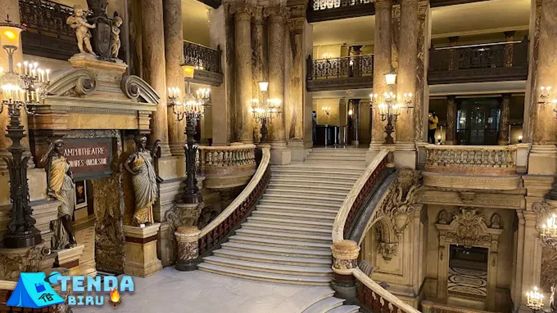 Palais Garnier Simfoni Batu Kuno Menggetarkan 100 Jiwa