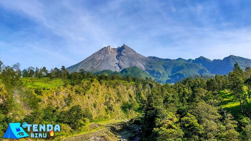 Foto Kalitalang Merapi Cerah via 2 Layar HP Yuk!