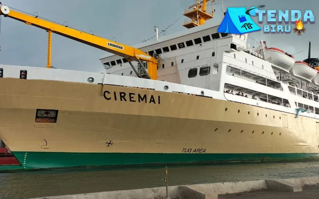Kapal Pelni April 2026: Jakarta ke Makassar Naik Apa?